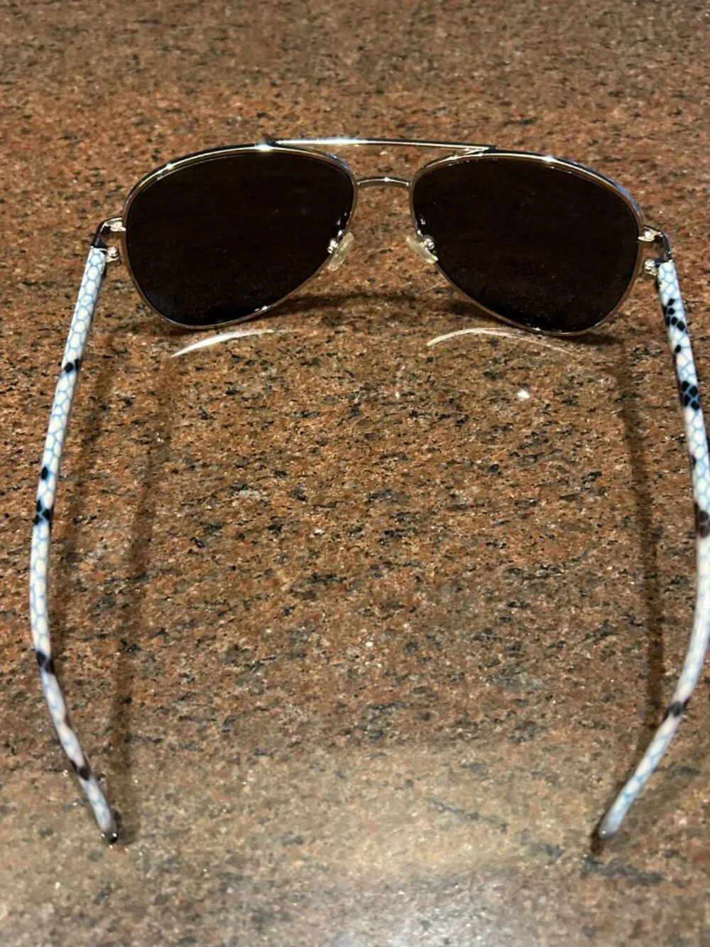 Mirrored Silver Rims Sunglasses - NWOT